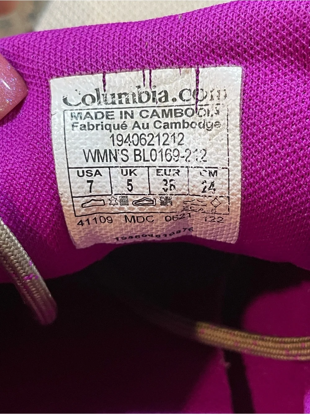 Columbia Omni Tech Redmond III Waterproof Hiking Shoe Womens Sz 7 Taupe Fuschia